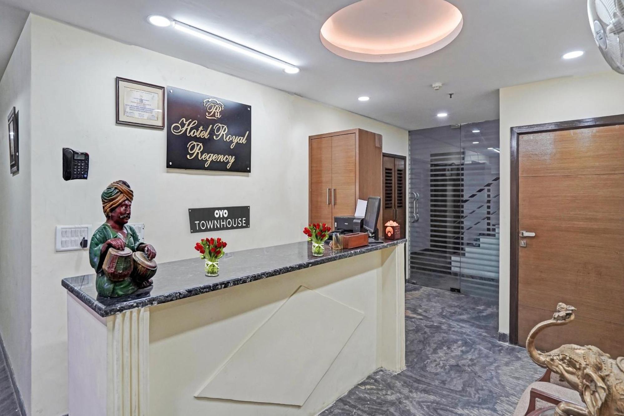 Hotel O Royal Regency Ghaziabad Exterior foto